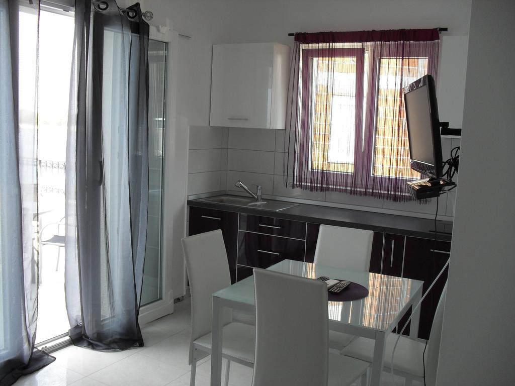 Apartments Govic Primošten Pokój zdjęcie