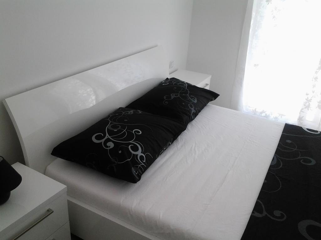 Apartments Govic Primošten Pokój zdjęcie