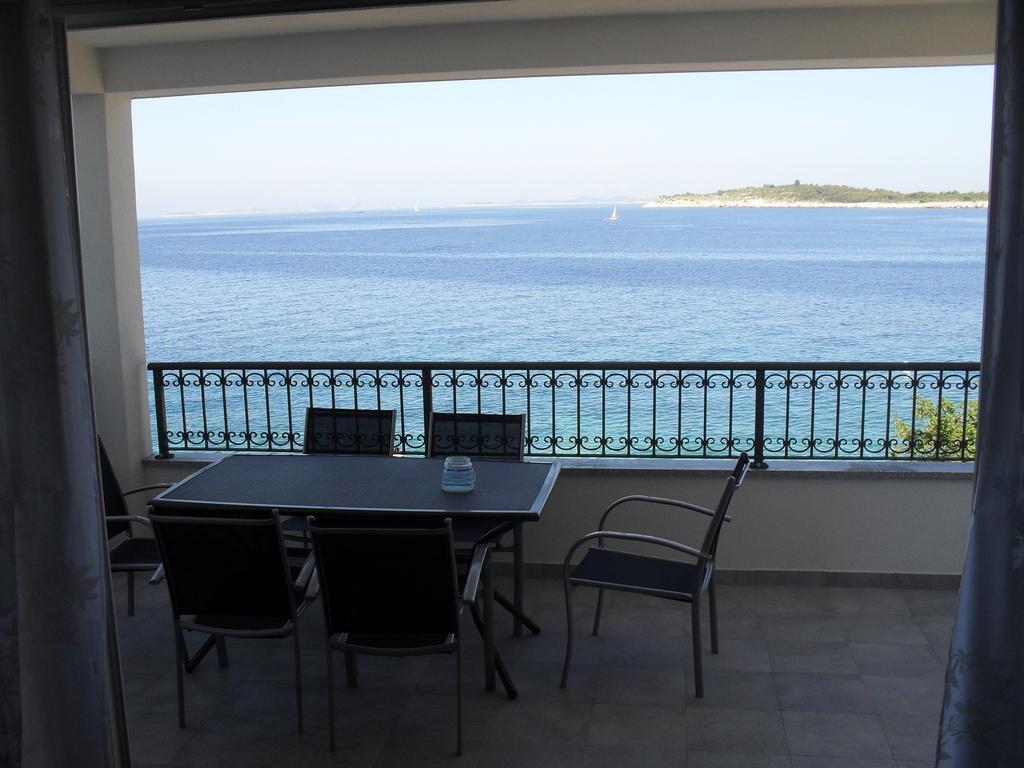 Apartments Govic Primošten Pokój zdjęcie